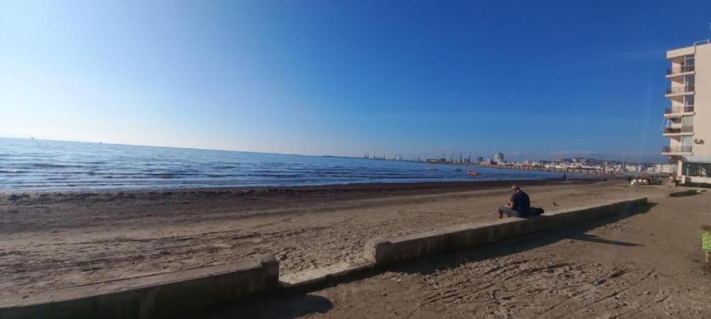Gold Key Apartments, Durres Beach Exteriör bild