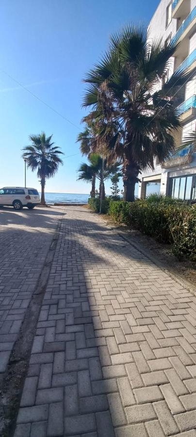 Gold Key Apartments, Durres Beach Exteriör bild